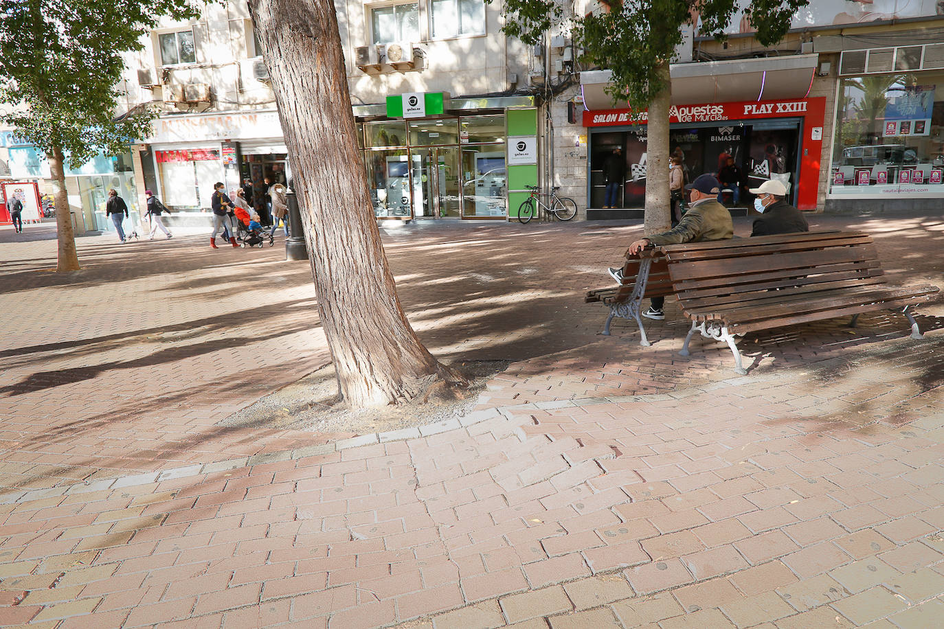 Fotos: Desperfectos de la Plaza Juan XXIII de Cartagena