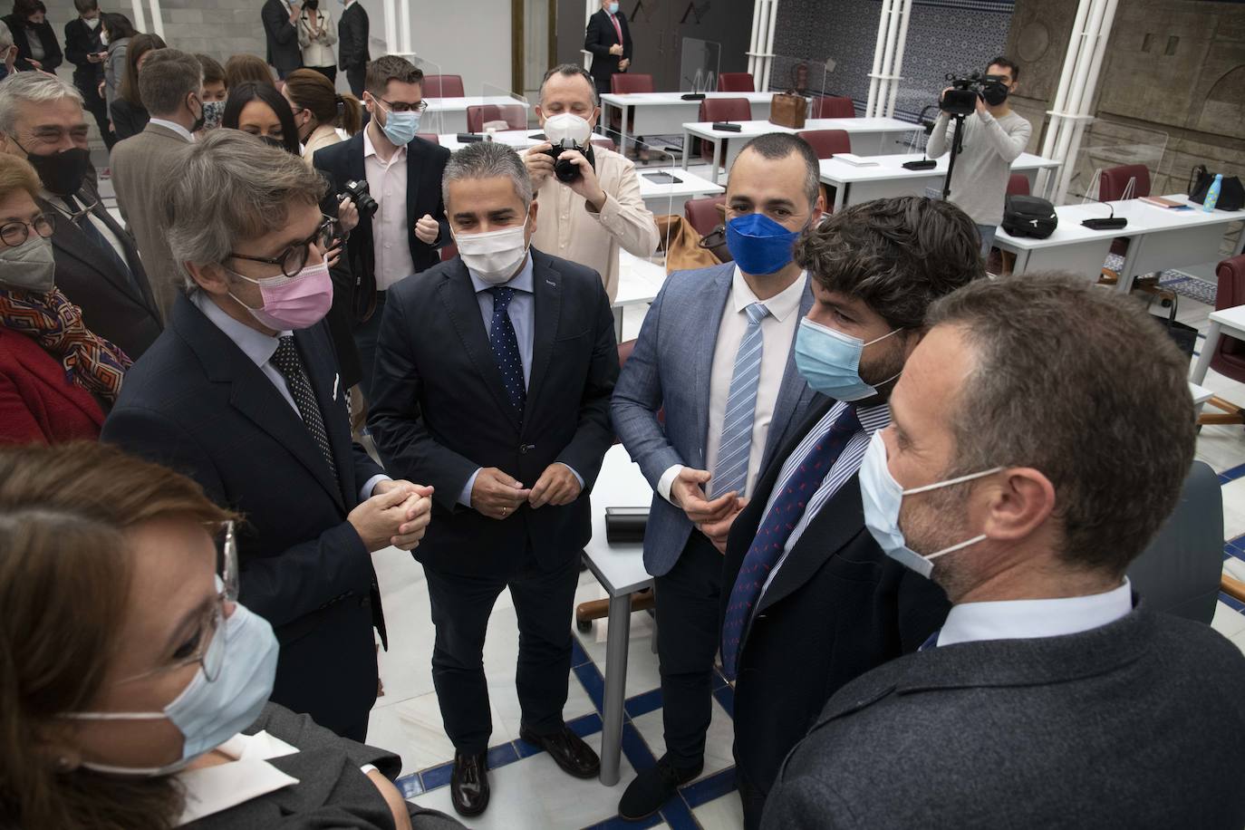 Fotos: PSOE y Ciudadanos se alían para poner coto al transfuguismo en el Estatuto