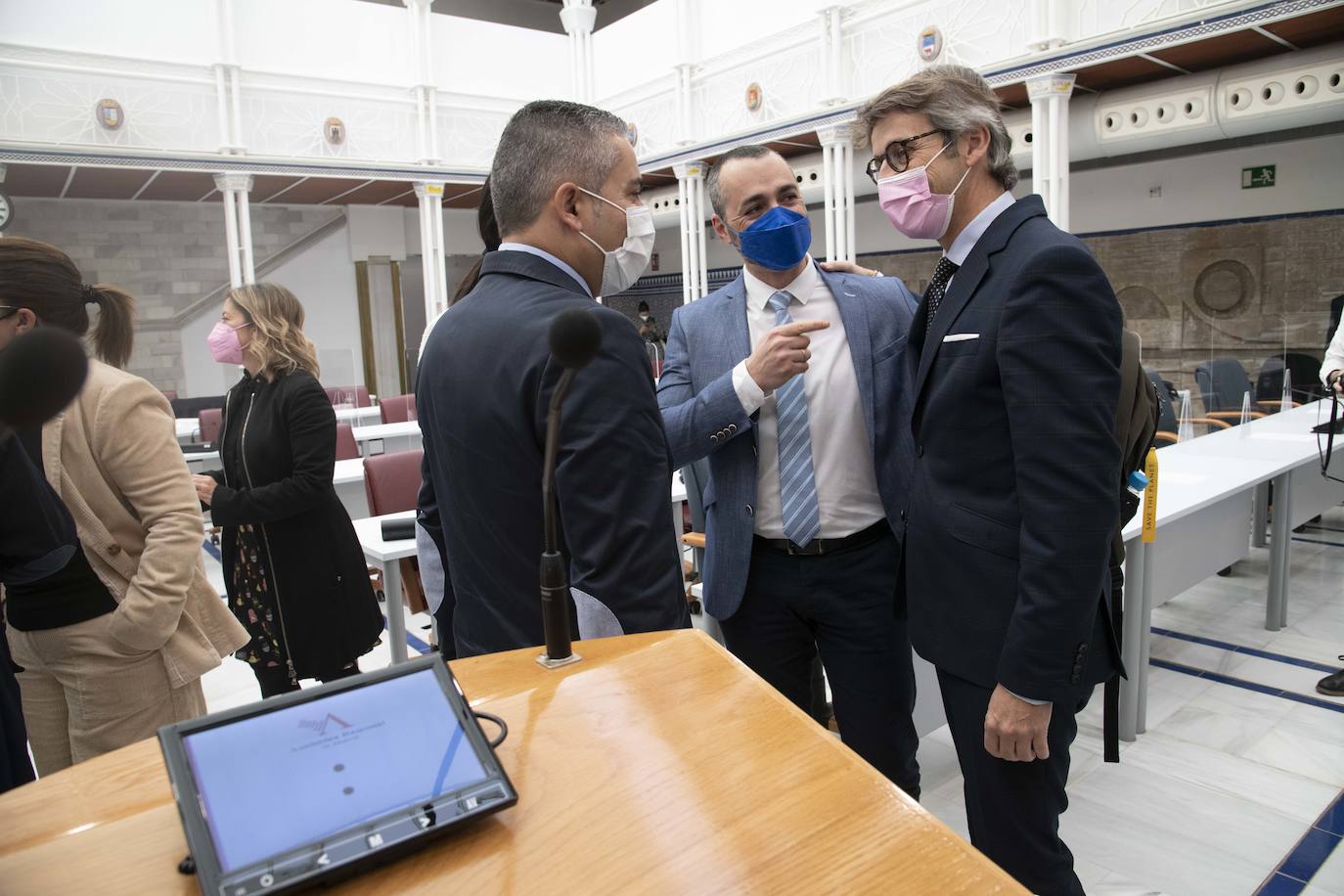 Fotos: PSOE y Ciudadanos se alían para poner coto al transfuguismo en el Estatuto