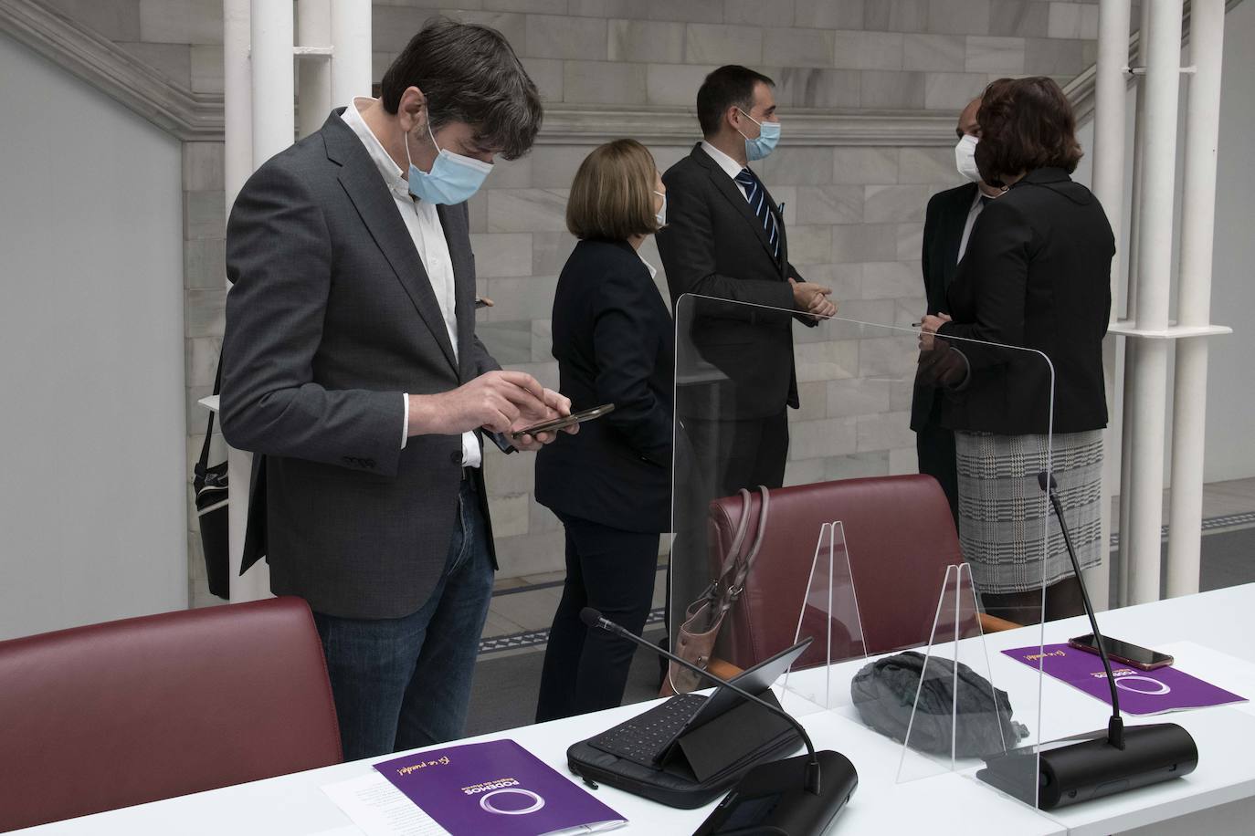 Fotos: PSOE y Ciudadanos se alían para poner coto al transfuguismo en el Estatuto