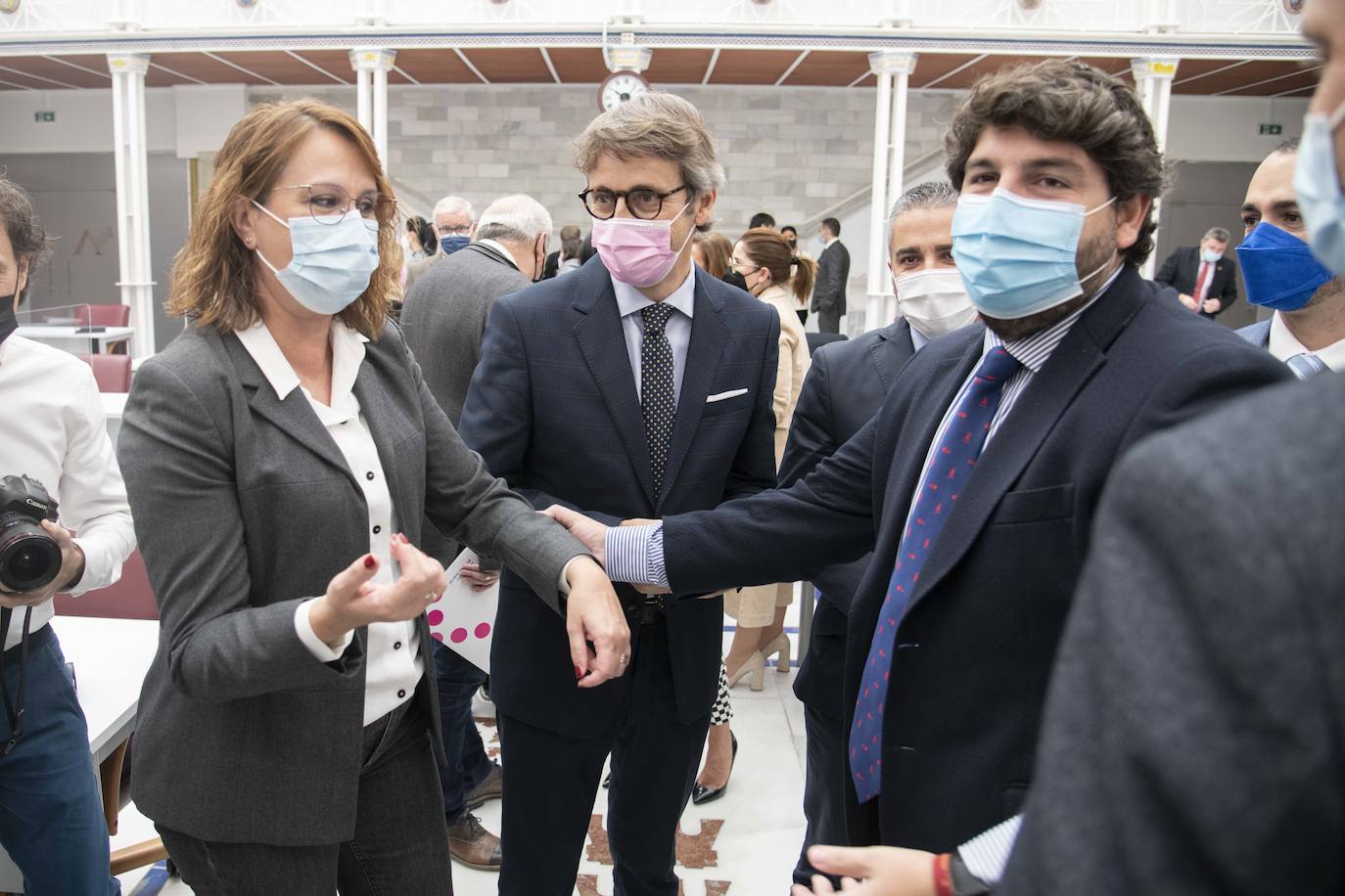 Fotos: PSOE y Ciudadanos se alían para poner coto al transfuguismo en el Estatuto