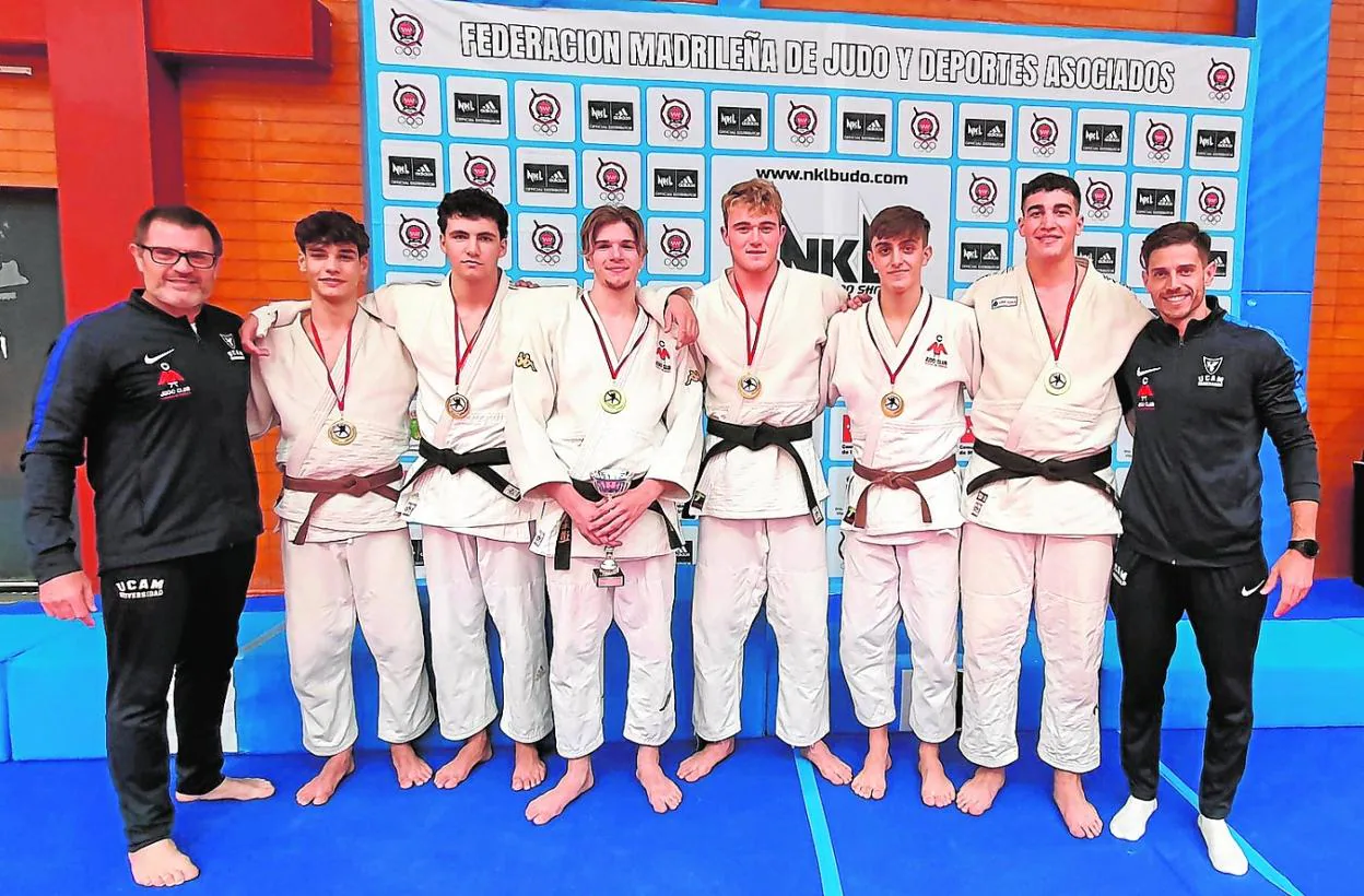 Integrantes del Judo Club Ciudad de Murcia que se ha proclamado campeón de la Primera División de clubes.