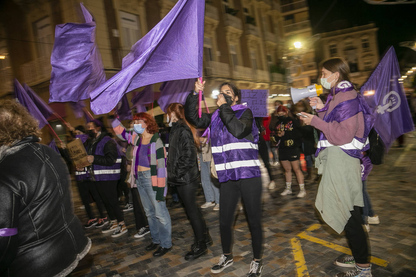 Fotos: Cartagena denuncia en la calle el machismo que mata a las mujeres