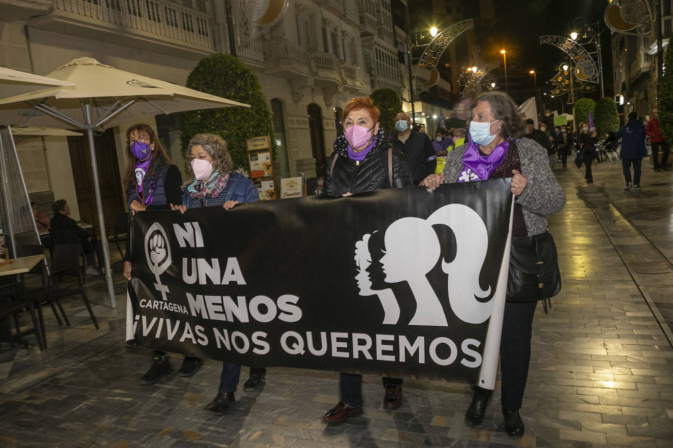 Fotos: Cartagena denuncia en la calle el machismo que mata a las mujeres