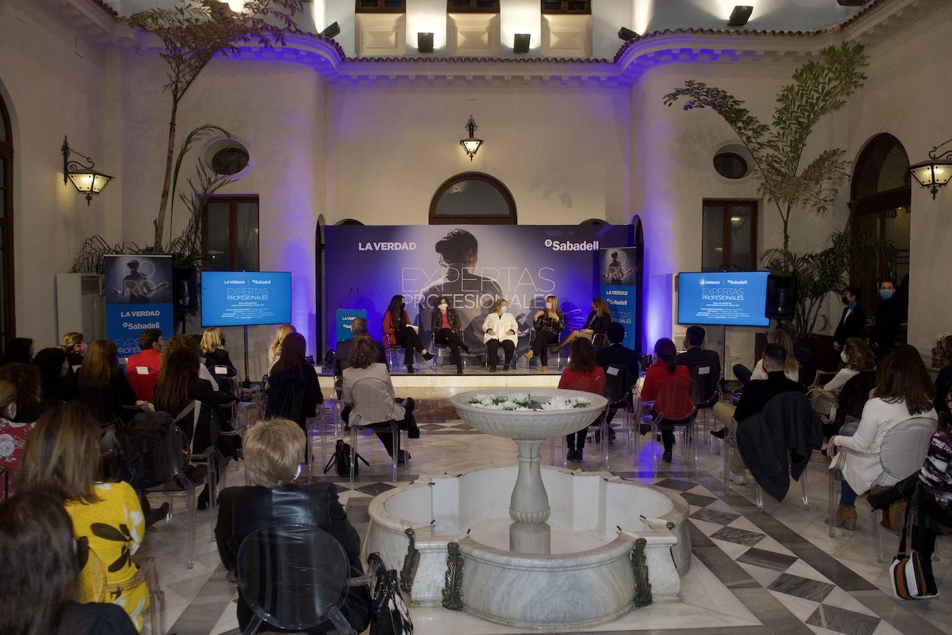 Fotos: Foro &#039;Expertas Profesionales&#039;