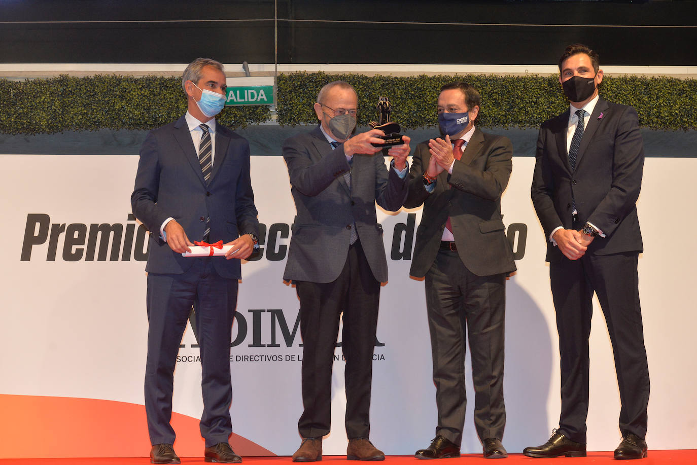 Fotos: Adimur distingue a los mejores directivos del año en la Región