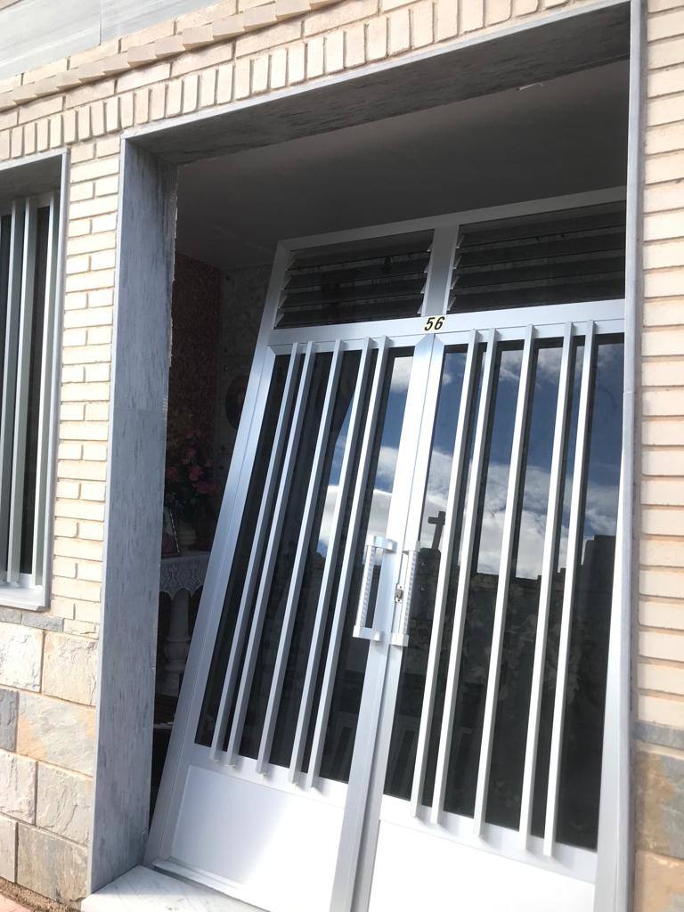 Fotos: Destrozan puertas y ventanas de 40 panteones en el cementerio de Javalí Nuevo