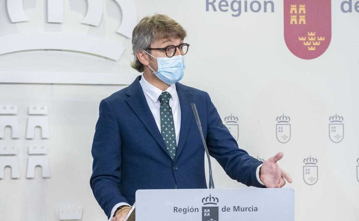 Luis Alberto Marín.