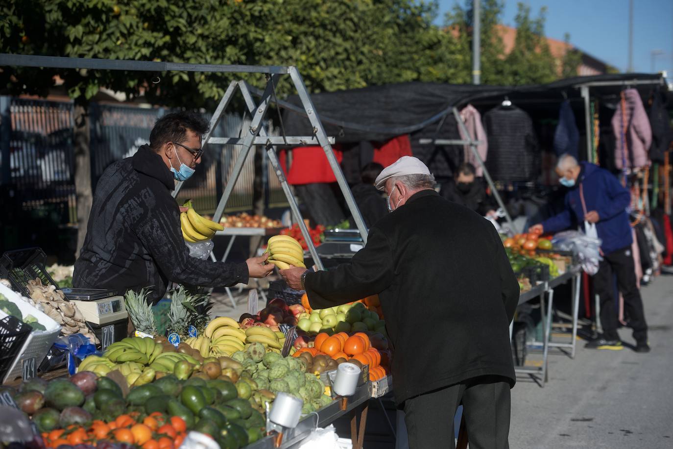 Fotos: El mercadillo dominical de Murcia se estrena junto a los juzgados