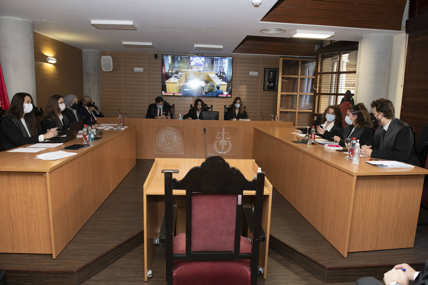 Fotos: Juicios &#039;casi&#039; reales en la nueva aula para estudiantes de Derecho de la UMU