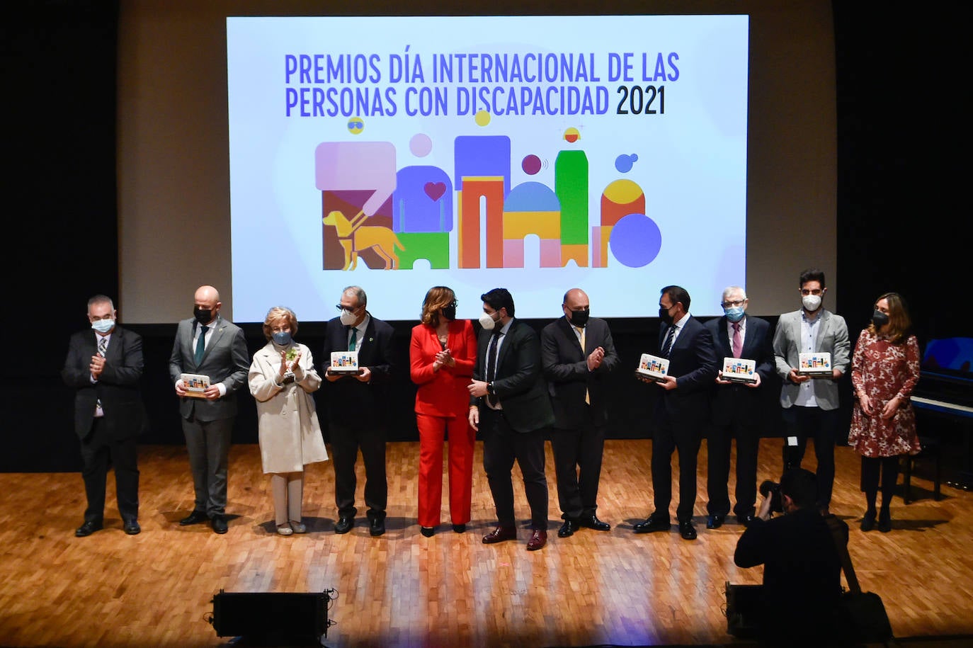 Fotos: Los Premios de la Discapacidad reconocen «a quienes trabajan cada día para hacer mejor y más inclusiva la Región»