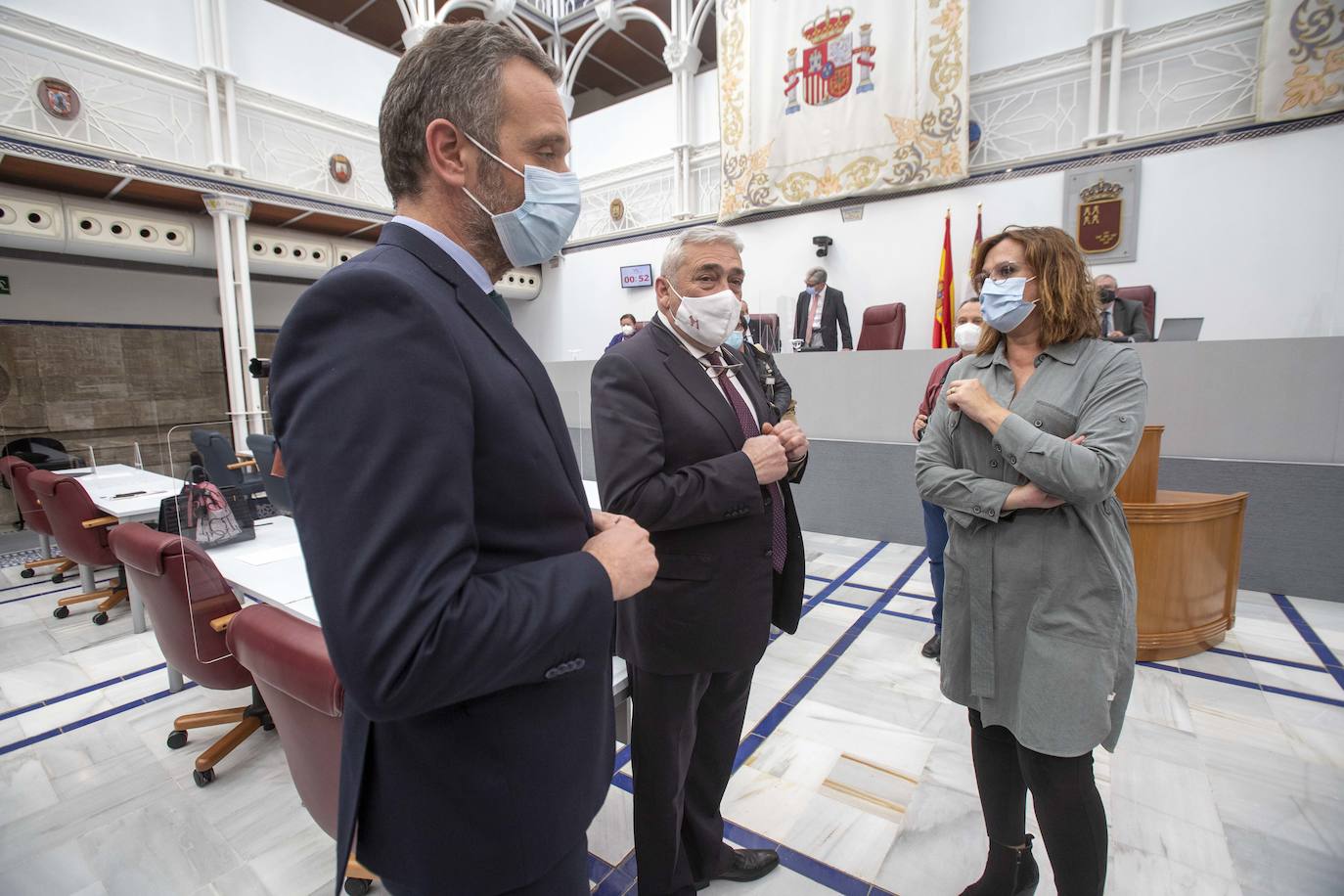 Fotos: Gobierno y oposición dinamitan el diálogo y el consenso con la retirada del Estatuto