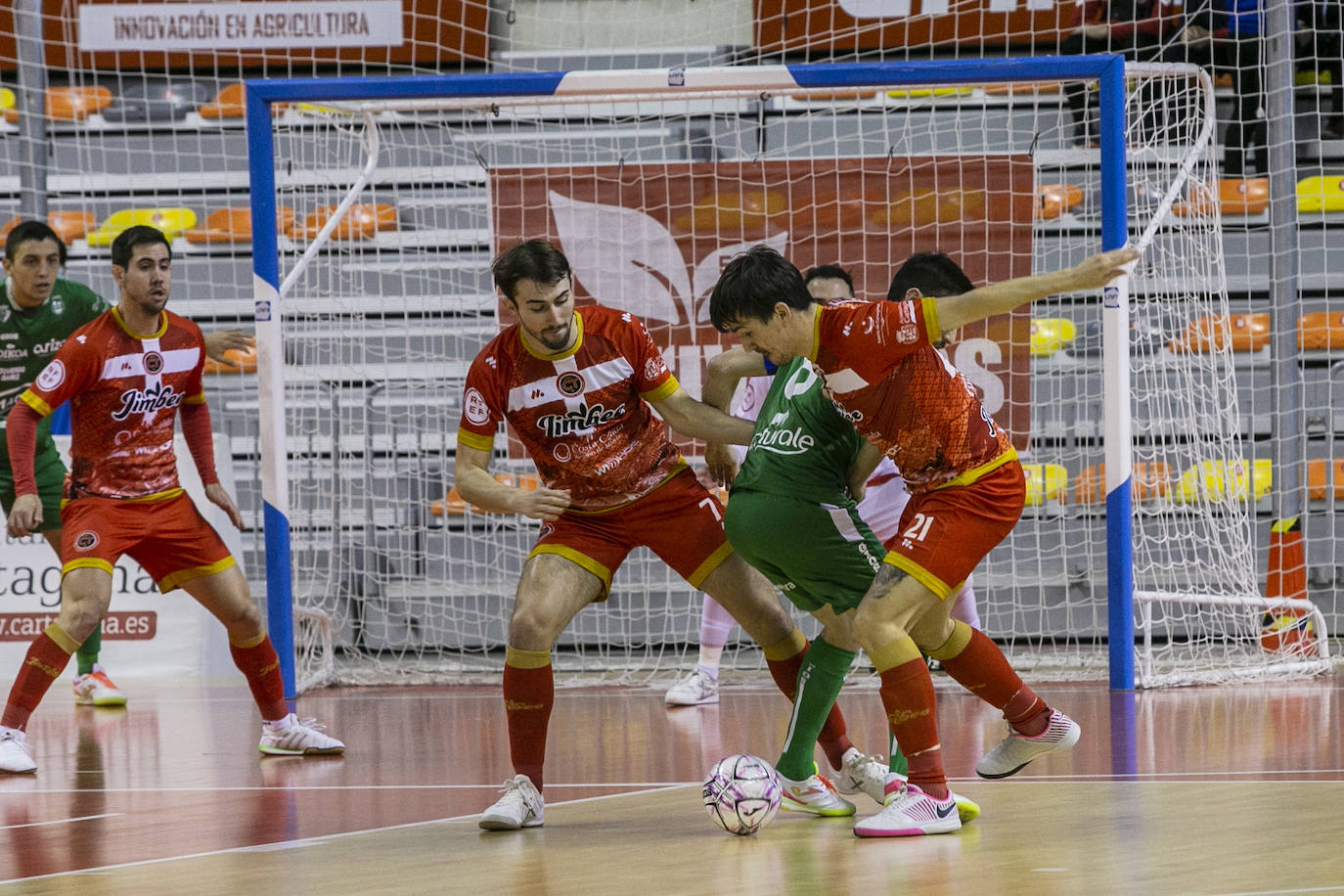 Fotos: El duelo entre Jimbee Cartagena y Osasuna Magna, en imágenes