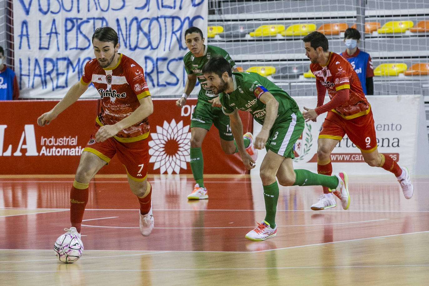 Fotos: El duelo entre Jimbee Cartagena y Osasuna Magna, en imágenes