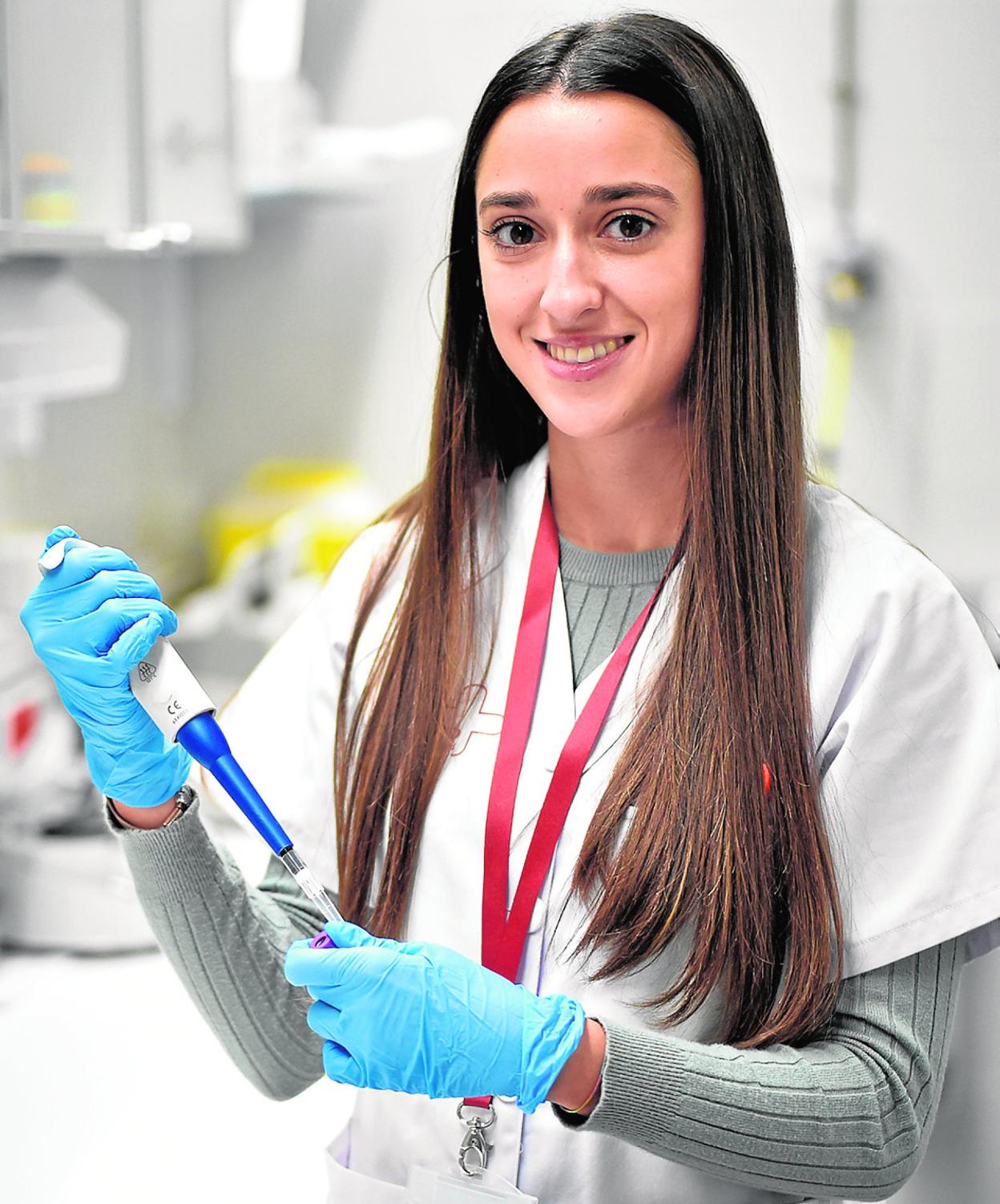 La investigadora Inmaculada Ruiz Lorente, en el IMIB-Arrixaca. 