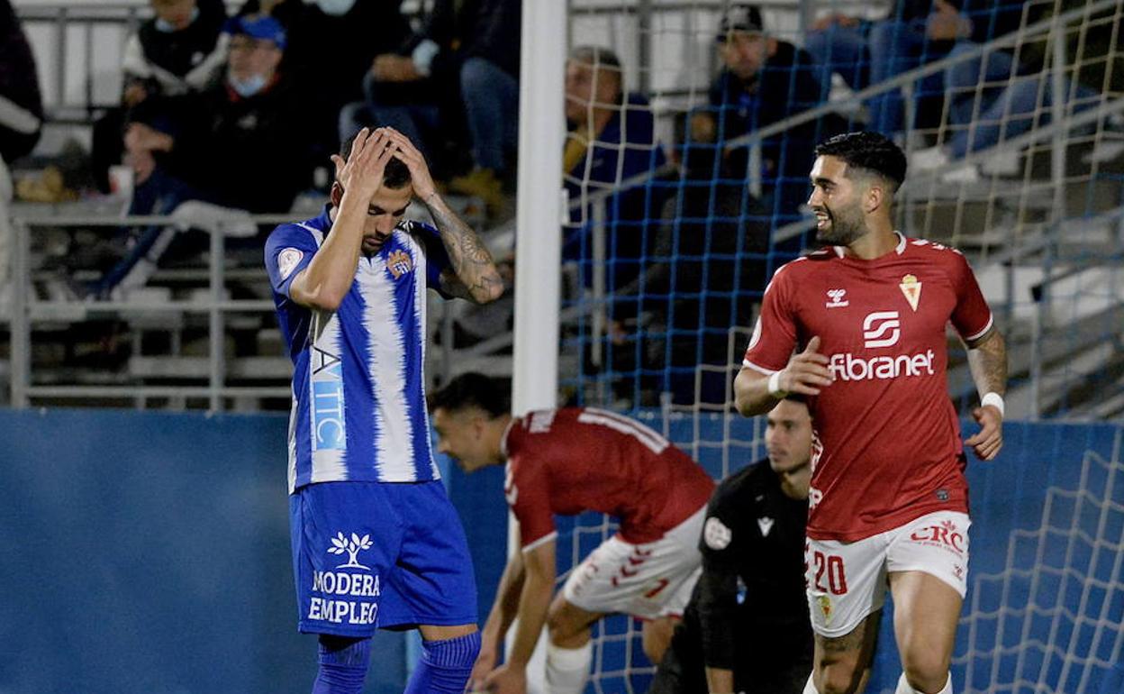 El equipo aguileño perdió contra el Real Murcia en su último partido.