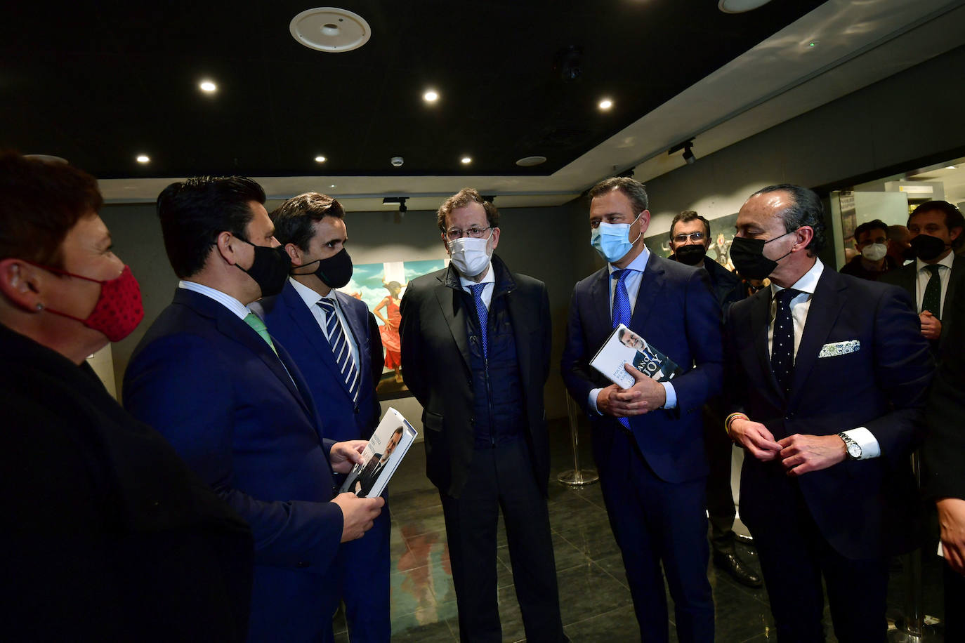 Fotos: Mariano Rajoy firma &#039;Política para adultos&#039; en Murcia