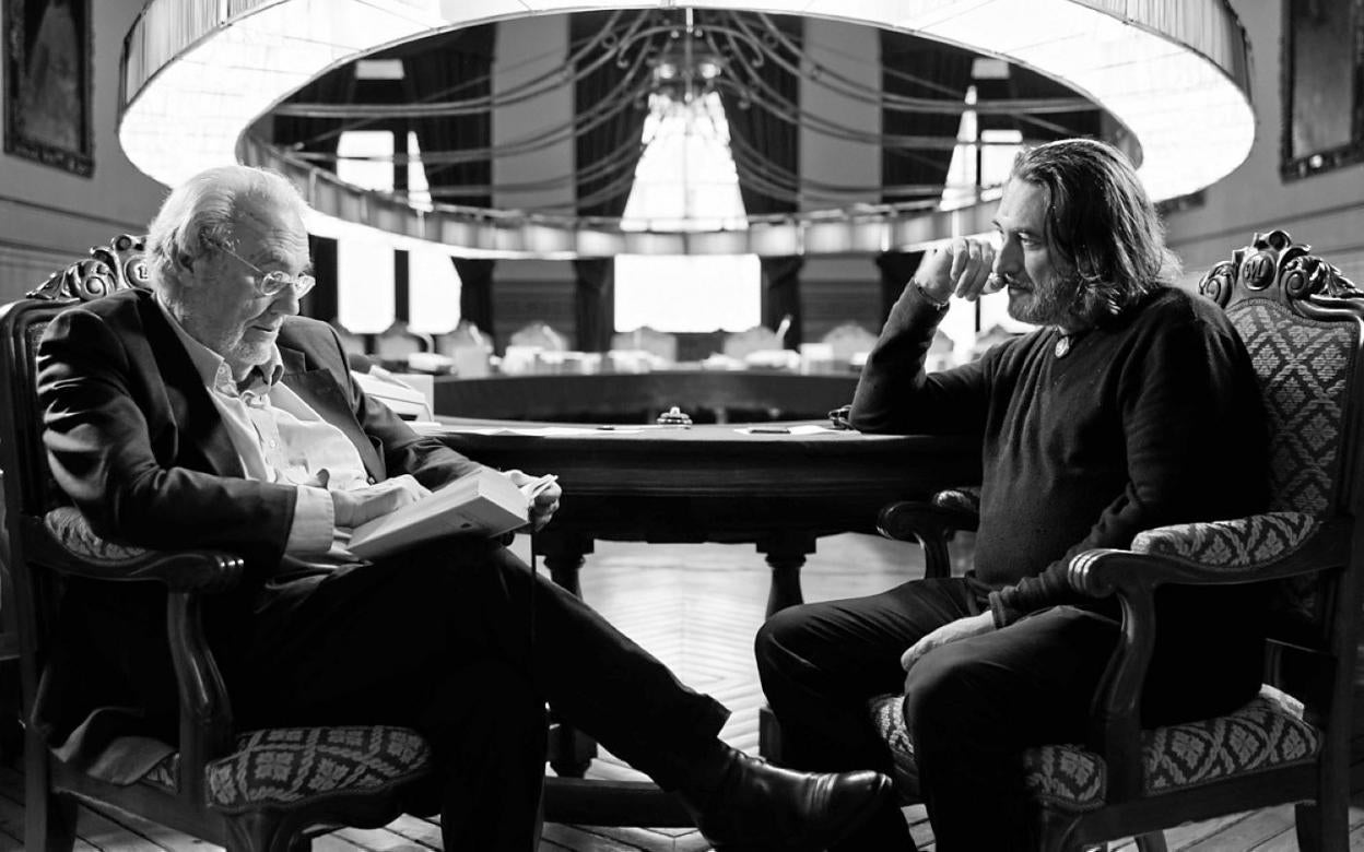 Manuel Gutiérrez Aragón y Juan Manuel Chumilla-Carbajosa conversan sobre 'El embrujo del Quijat', película pendiente de estreno.