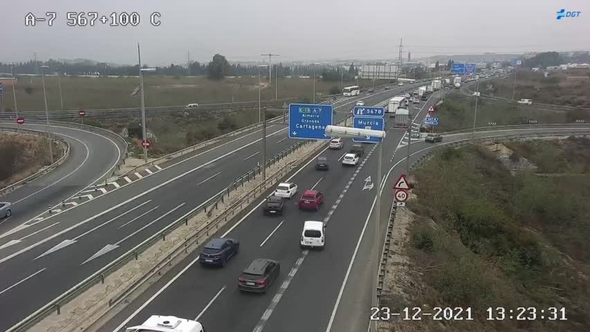 Tráfico en el nudo de Espinardo, este mediodía.