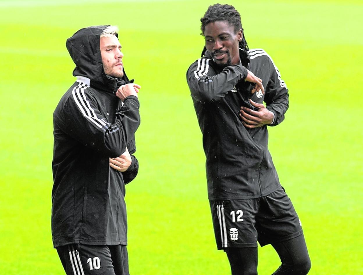 Gallar y Boateng en un entrenamiento del Efesé. 