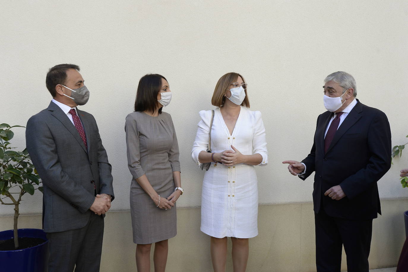 17/03/2021. Toma de posesión de los diputados tránsfugas de Cs. Los diputados de Cs Francisco Álvarez y Valle Miguélez entran en el Ejecutivo regional, donde cobra más peso aún la vicepresidenta Isabel Franco. | GUILLERMO CARRIÓN