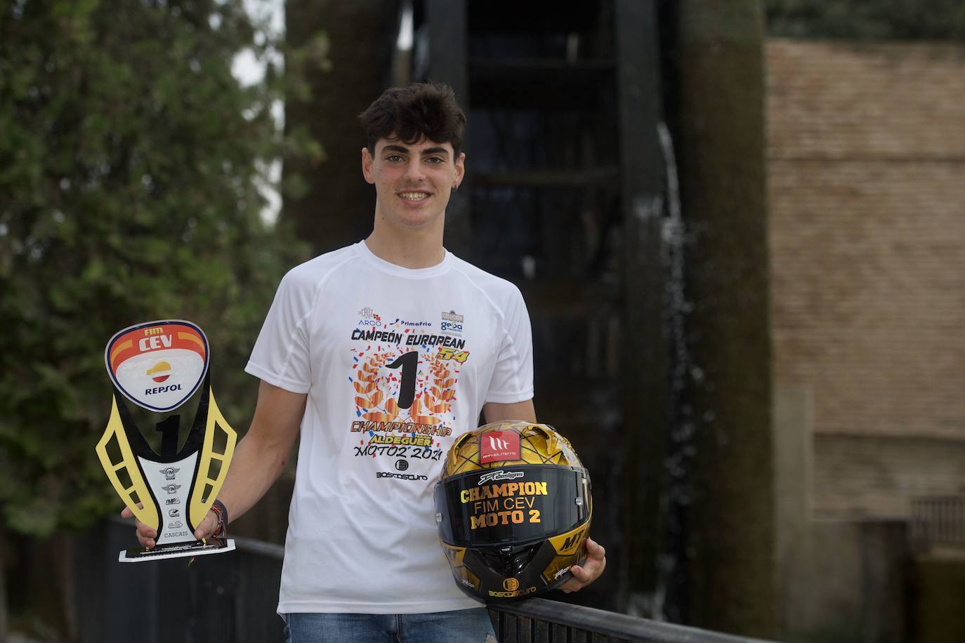 22/08/2021. El campeón de Europa de motociclismo más joven de la historia. Fermín Aldeguer se convirtió en el circuito de Jerez, a sus 16 años, en el campeón de Europa de motociclismo más joven de la historia, en la categoría de Moto2. | NACHO GARCÍA