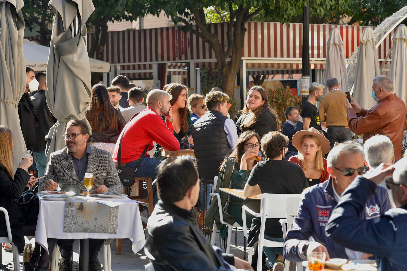 Fotos: Murcia llena las terrazas en una &#039;Tardevieja&#039; primaveral