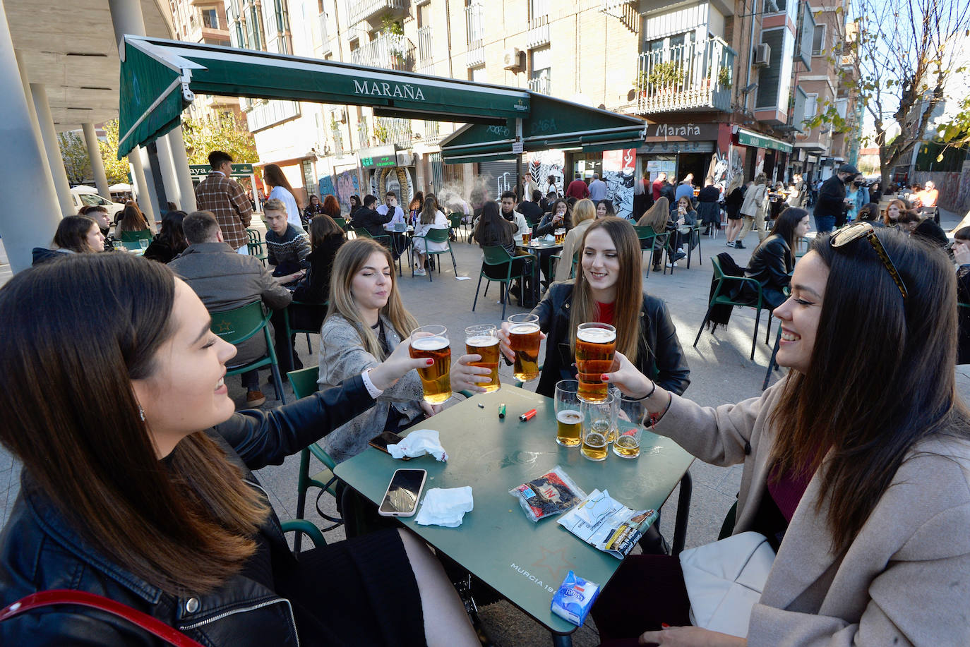 Fotos: Murcia llena las terrazas en una &#039;Tardevieja&#039; primaveral