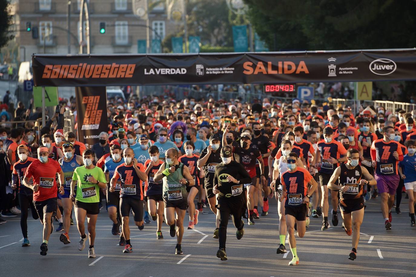 Fotos: Salida de la San Silvestre de Murcia 2021