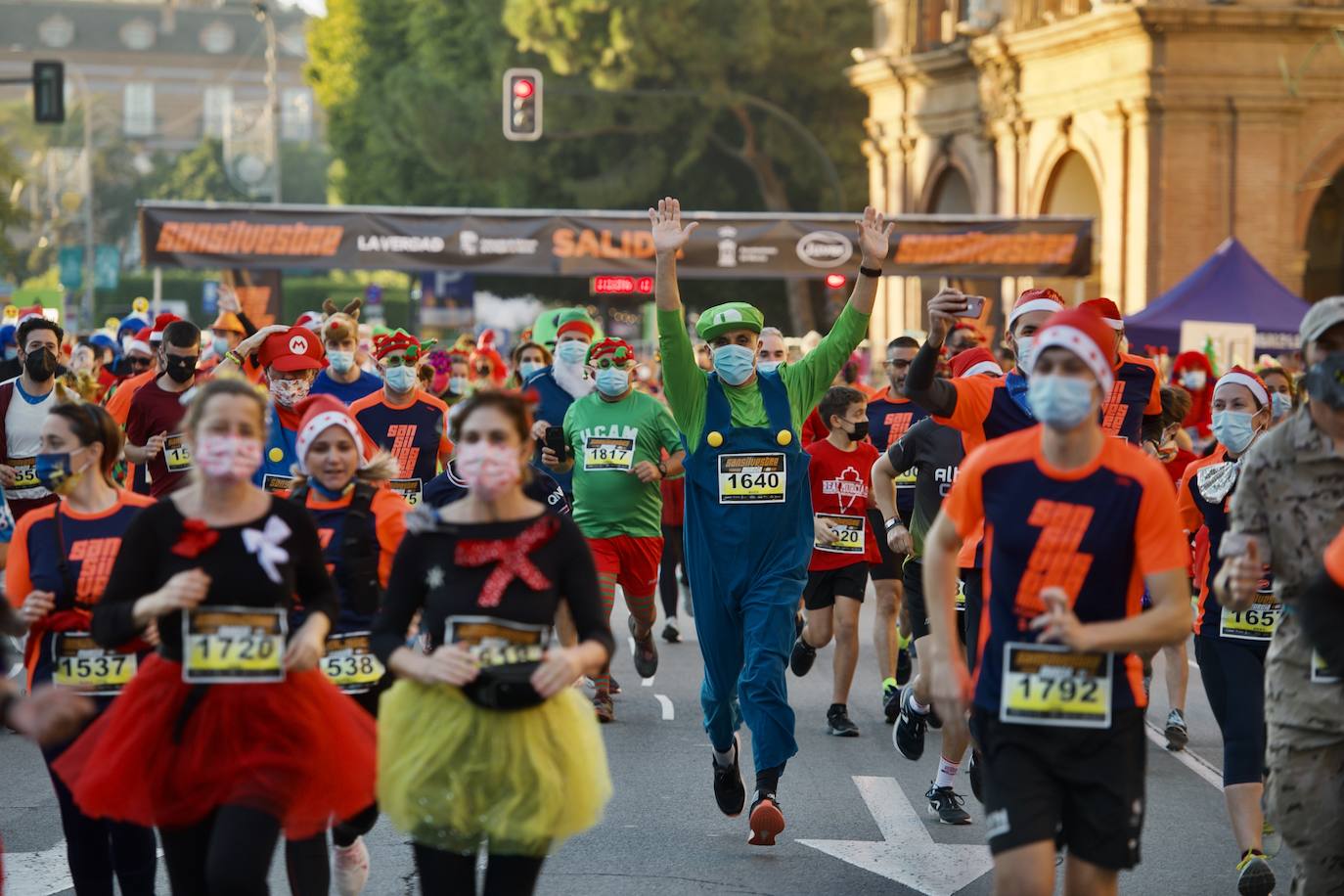 Fotos: Salida de la San Silvestre de Murcia 2021