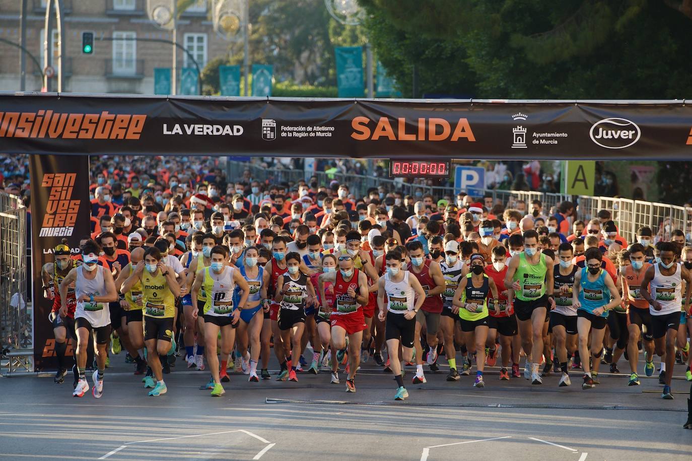 Fotos: Salida de la San Silvestre de Murcia 2021