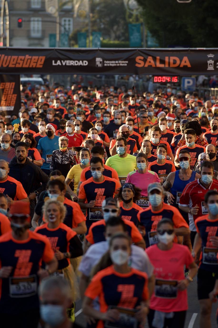 Fotos: Salida de la San Silvestre de Murcia 2021