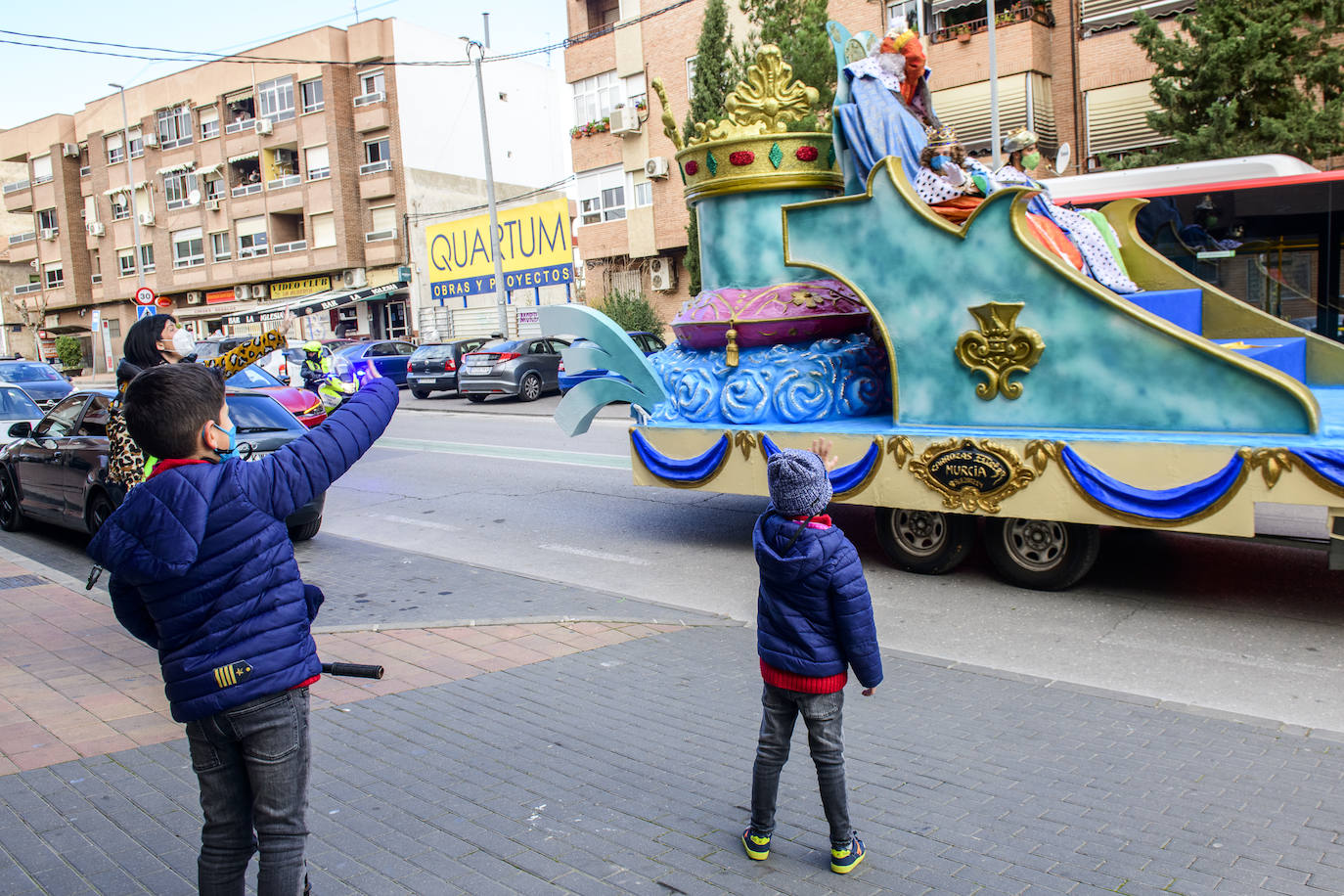 Fotos: Los Reyes Magos en carroza por las pedanías de Murcia, en imágenes