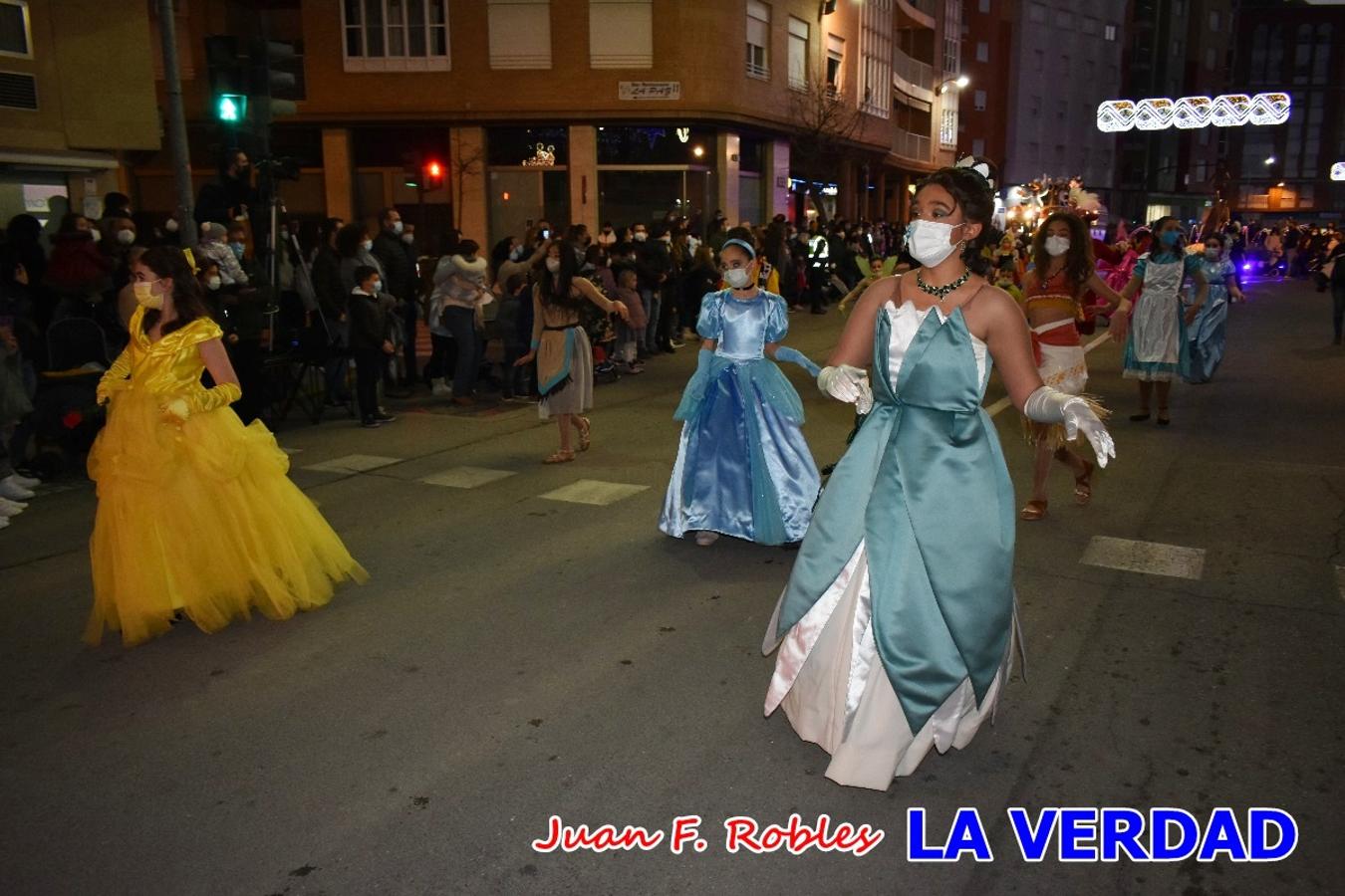 El Cortejo Real que precedía a las carrozas del Melchor, Gaspar y Baltasar, estaba compuesto por distintas carrozas, espectáculos musicales y personajes de fantasía. La Policía Local y el Cuerpo de Bomberos abrieron el recorrido, seguidos de Dafne Dance Academy, Goofy & Donald, Club Gymca VeraCruz, La Sirenita, Academia de Baile EDIG, Pinocho, Escuela de Baile de la Concejalía de Deportes, Las Mariposas, Escuela de Baile Ana, La Bella y la Bestia, la Guardia de Darth Vader y la Banda de Música La Compañía.