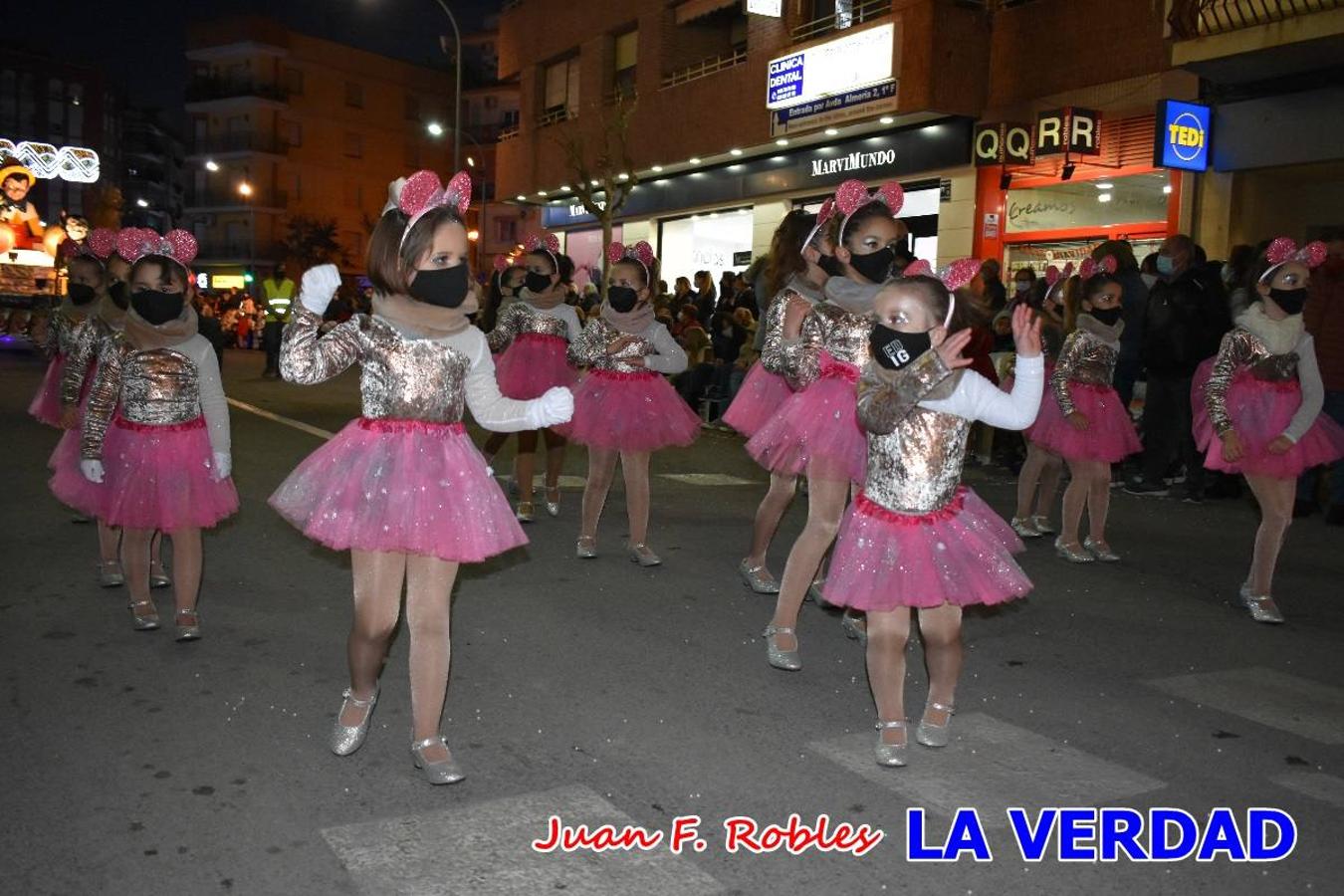 El Cortejo Real que precedía a las carrozas del Melchor, Gaspar y Baltasar, estaba compuesto por distintas carrozas, espectáculos musicales y personajes de fantasía. La Policía Local y el Cuerpo de Bomberos abrieron el recorrido, seguidos de Dafne Dance Academy, Goofy & Donald, Club Gymca VeraCruz, La Sirenita, Academia de Baile EDIG, Pinocho, Escuela de Baile de la Concejalía de Deportes, Las Mariposas, Escuela de Baile Ana, La Bella y la Bestia, la Guardia de Darth Vader y la Banda de Música La Compañía.