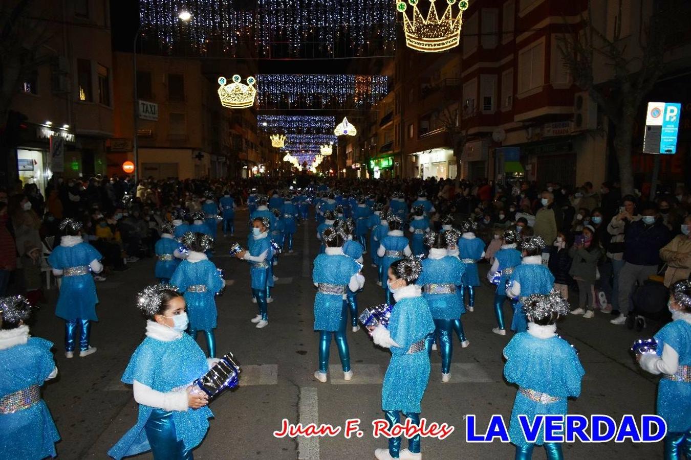 El Cortejo Real que precedía a las carrozas del Melchor, Gaspar y Baltasar, estaba compuesto por distintas carrozas, espectáculos musicales y personajes de fantasía. La Policía Local y el Cuerpo de Bomberos abrieron el recorrido, seguidos de Dafne Dance Academy, Goofy & Donald, Club Gymca VeraCruz, La Sirenita, Academia de Baile EDIG, Pinocho, Escuela de Baile de la Concejalía de Deportes, Las Mariposas, Escuela de Baile Ana, La Bella y la Bestia, la Guardia de Darth Vader y la Banda de Música La Compañía.