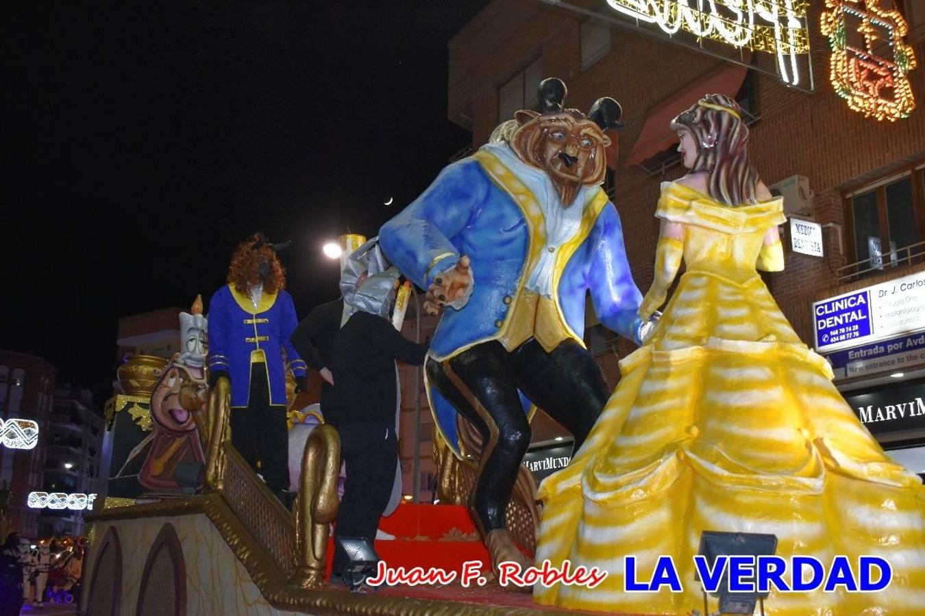 El Cortejo Real que precedía a las carrozas del Melchor, Gaspar y Baltasar, estaba compuesto por distintas carrozas, espectáculos musicales y personajes de fantasía. La Policía Local y el Cuerpo de Bomberos abrieron el recorrido, seguidos de Dafne Dance Academy, Goofy & Donald, Club Gymca VeraCruz, La Sirenita, Academia de Baile EDIG, Pinocho, Escuela de Baile de la Concejalía de Deportes, Las Mariposas, Escuela de Baile Ana, La Bella y la Bestia, la Guardia de Darth Vader y la Banda de Música La Compañía.