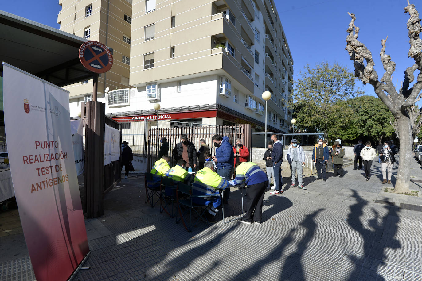 Fotos: Cribado en el servicio de Urgencia de Atención Primaria de San Andrés (Murcia)