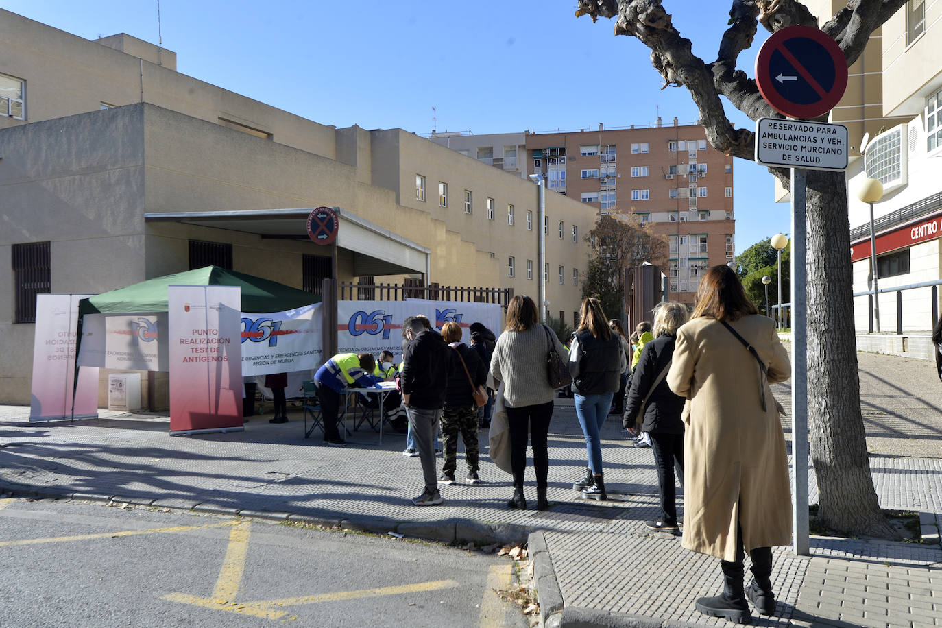 Fotos: Cribado en el servicio de Urgencia de Atención Primaria de San Andrés (Murcia)