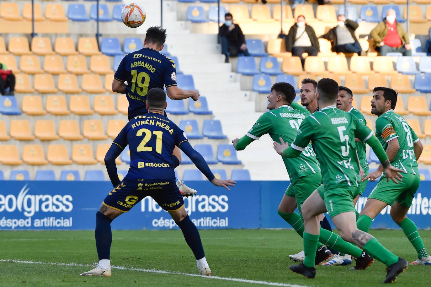 Fotos: La victoria del UCAM ante el Cornellá, en imágenes