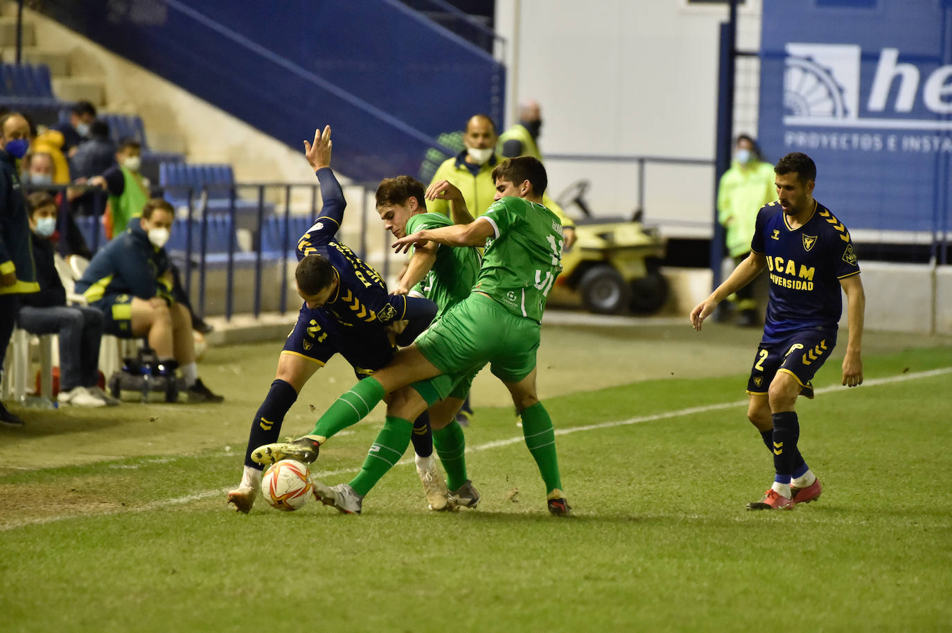 Fotos: La victoria del UCAM ante el Cornellá, en imágenes