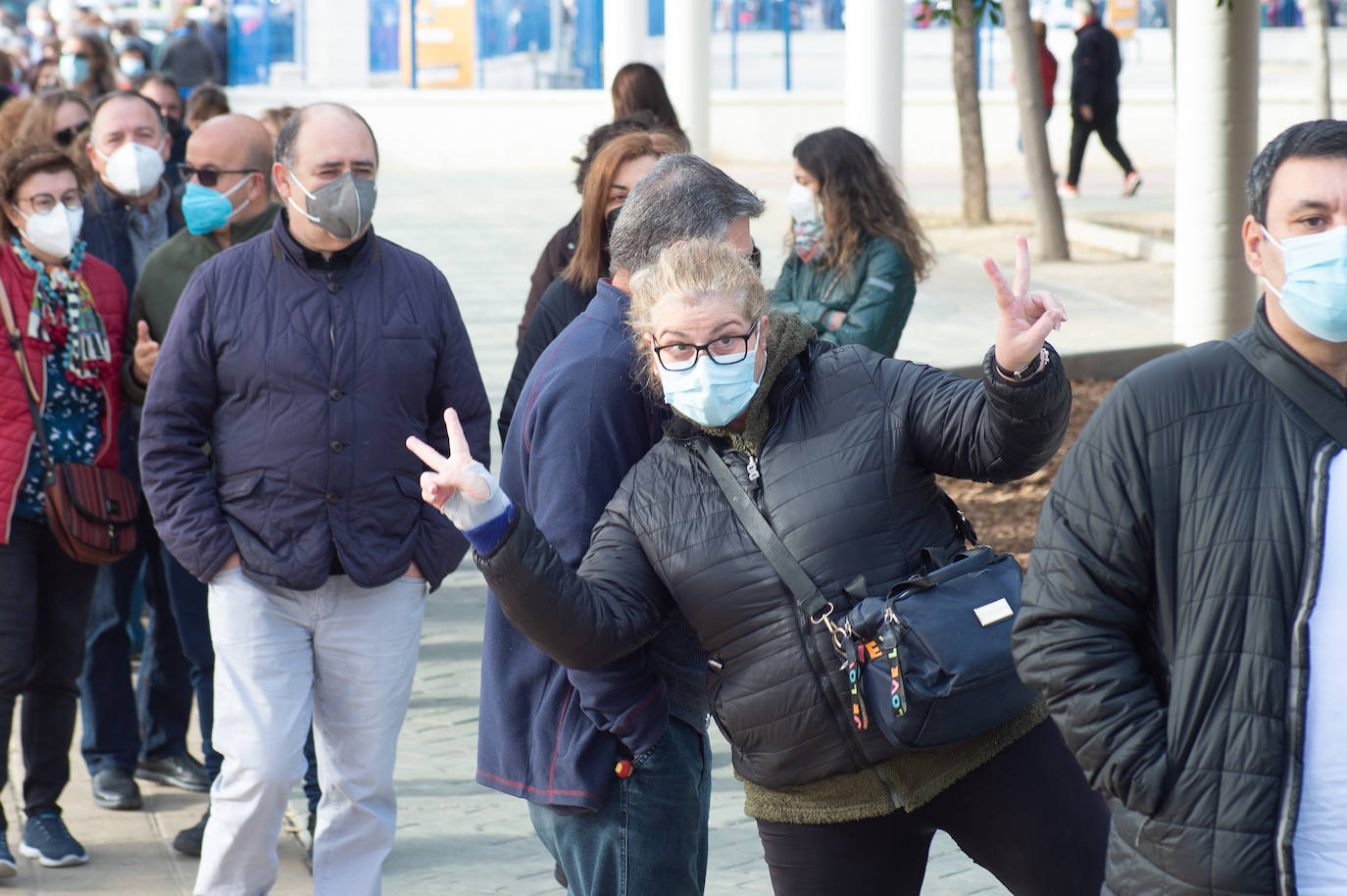 Fotos: Salud vacunó este domingo a más de 1.500 docentes en el Palacio de los Deportes de Murcia
