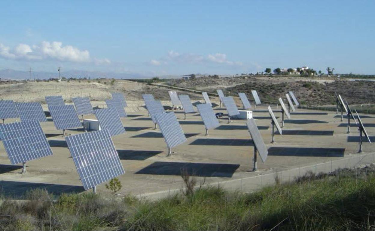 Imagen de archivo de un huerto solar de Soltec.