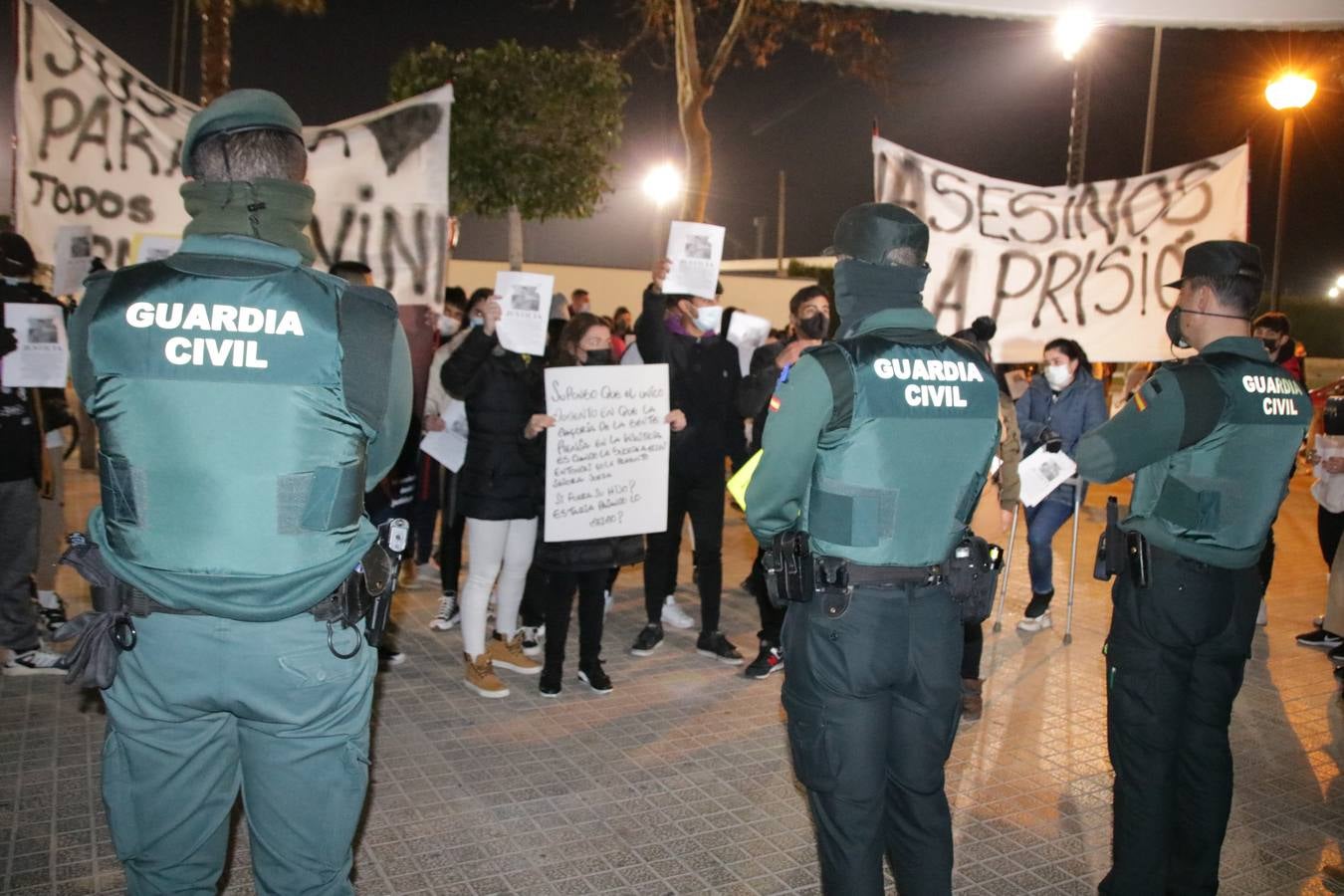 Algunos manifestantes se han encarado on los agentes de la Guardia Civil 