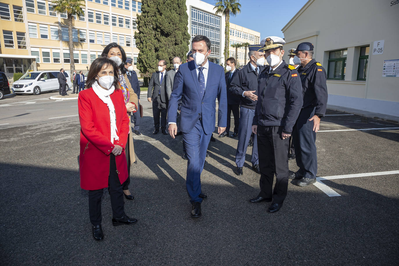 Fotos: Visita de la ministra de Defensa al astillero de Navantia en Cartagena