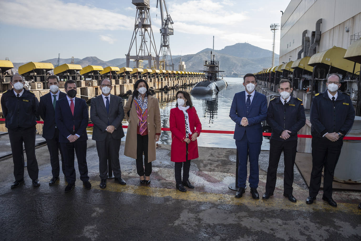 Fotos: Visita de la ministra de Defensa al astillero de Navantia en Cartagena