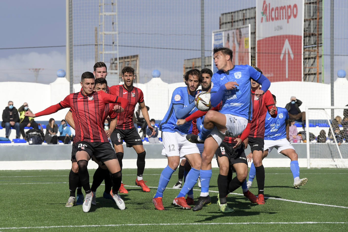 Fotos: El Mar Menor no encuentra el camino del gol ante un duro rival