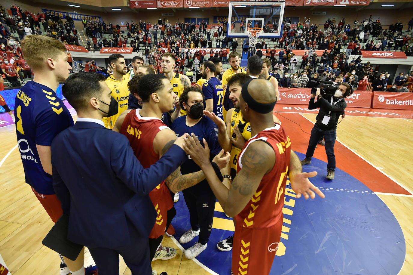 Fotos: El UCAM supera al Tenerife y se clasifica para la Copa del Rey