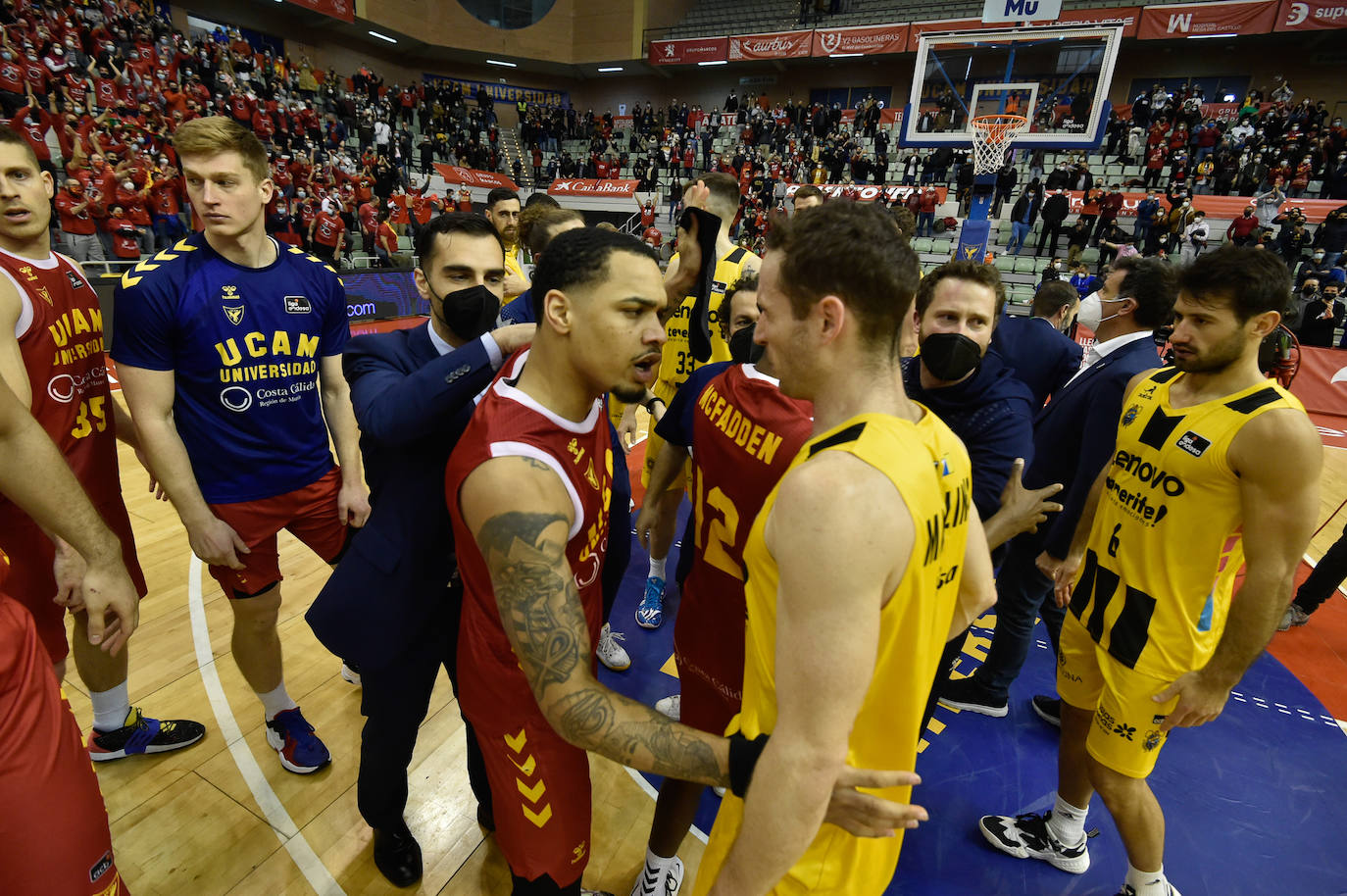 Fotos: El UCAM supera al Tenerife y se clasifica para la Copa del Rey