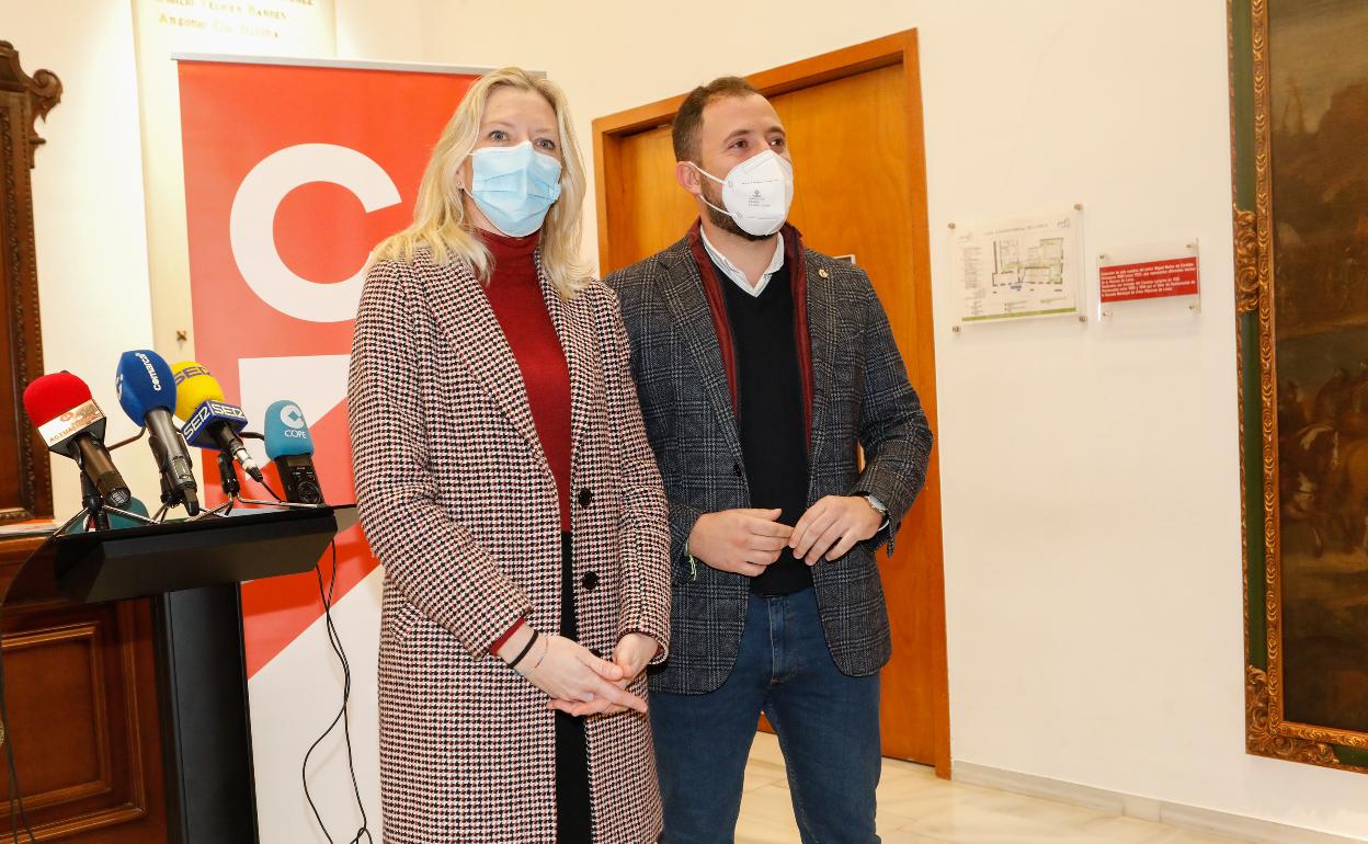 María José Ros y Francisco Morales durante su comparecencia.